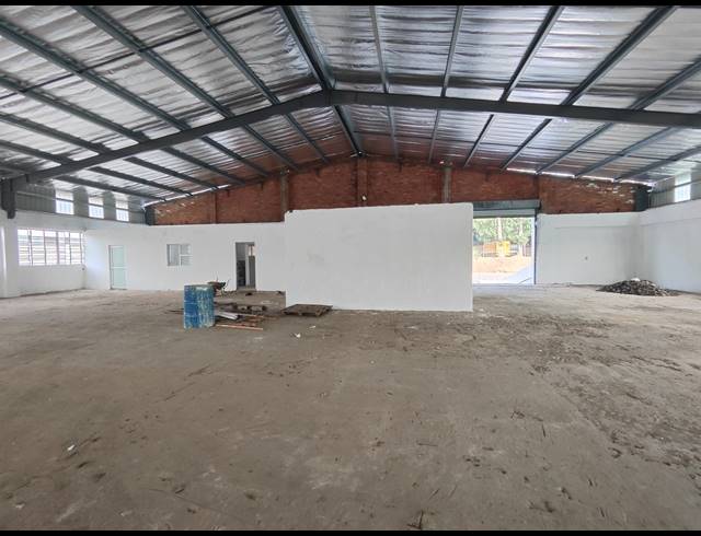 900M² WAREHOUSE TO LET IN JACOBS